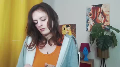 Nadine online show from March 6, 9:25 am