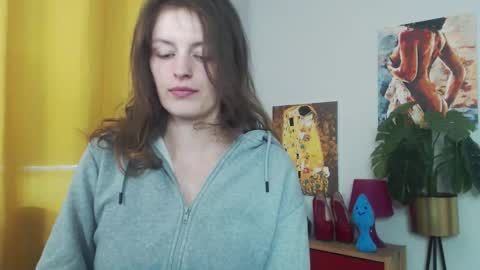 Nadine online show from September 24, 5:44 am