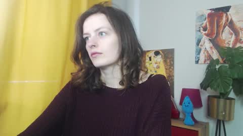 Nadine online show from November 2, 9:44 am