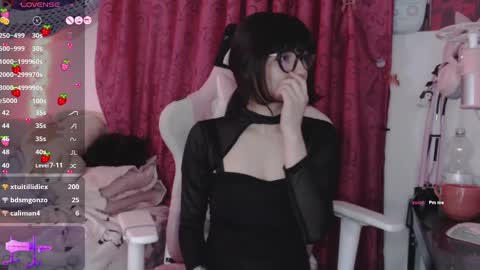 Snapshot of fantasma_gei chatting on December 15, 1:02 am Fantasma. online show from December 15, 1:02 am