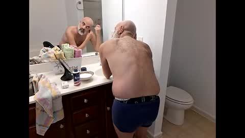 mike anglo online show from November 25, 6:08 pm