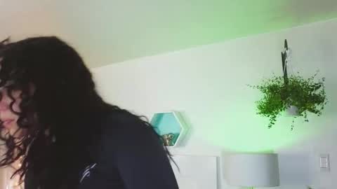 Farah online show from November 13, 12:04 pm