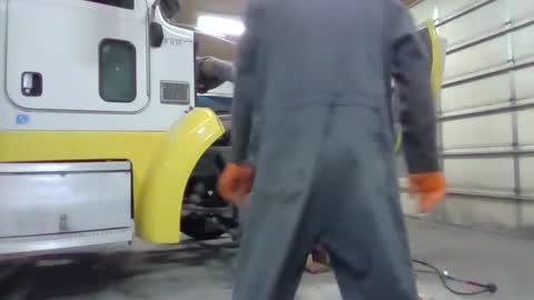 farmboy4720 online show from November 12, 1:28 am