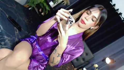 Snapshot of fascinatingtransvalerie chatting on February 21, 6:04 pm fascinatingtransvalerie online show from February 21, 6:04 pm