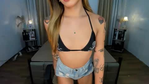 Snapshot of fascinatingtransvalerie chatting on October 3, 12:35 pm fascinatingtransvalerie online show from October 3, 12:35 pm