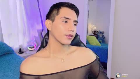 Johan online show from November 11, 3:56 pm