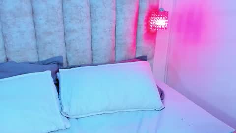     online show from October 10, 8:08 pm