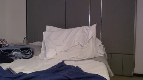 FAUSTO online show from December 8, 6:33 am