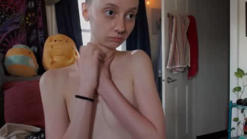 Mossfairy online show from September 29, 11:09 pm