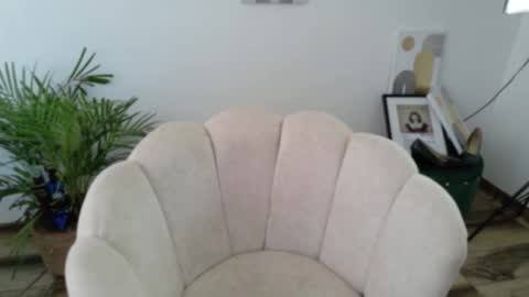 Feelena online show from October 15, 5:46 pm