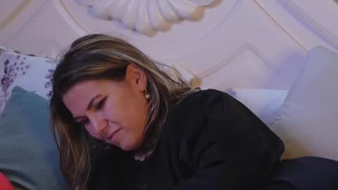 FeliciaKrige online show from February 16, 2:09 am