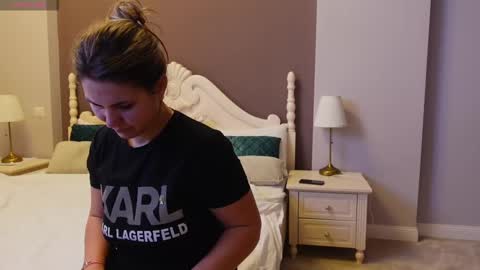 FeliciaKrige online show from March 2, 8:50 pm