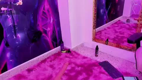 felina online show from February 12, 9:11 pm