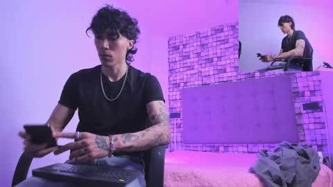 Felix  online show from September 27, 7:52 pm