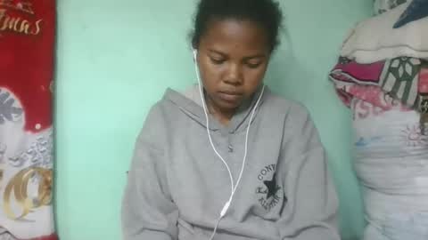 fenou122745 online show from September 15, 7:03 pm