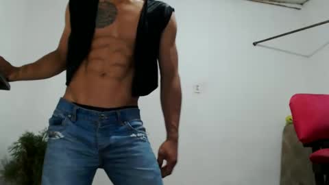 fernandez_latinblack online show from December 2, 1:14 am