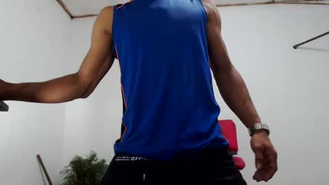 fernandez_latinblack online show from December 8, 10:57 pm