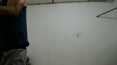 fernandez_latinblack online show from December 18, 2:21 am