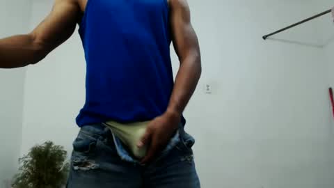 fernandez_latinblack online show from December 29, 6:14 am