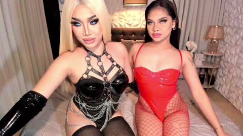 Miss Holly online show from December 5, 10:12 am