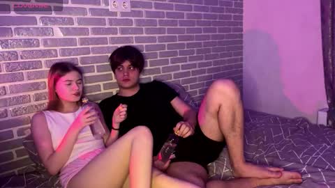 Snapshot of fetchingcouplee chatting on September 22, 3:14 pm Tina and Tomas online show from September 22, 3:14 pm