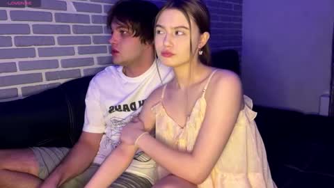 Snapshot of fetchingcouplee chatting on November 5, 2:39 pm Tina and Tomas online show from November 5, 2:39 pm