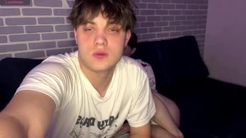 Snapshot of fetchingcouplee chatting on November 24, 2:28 pm Tina and Tomas online show from November 24, 2:28 pm