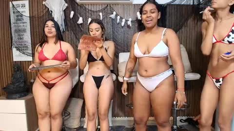 Snapshot of fetishcouples chatting on October 15, 11:21 am alice and samm online show from October 15, 11:21 am