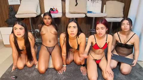 Snapshot of fetishcouples chatting on October 21, 11:27 pm alice and samm online show from October 21, 11:27 pm