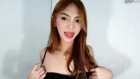 feyaaa online show from October 22, 9:47 pm