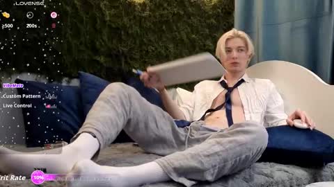 Thomas online show from November 27, 2:52 pm