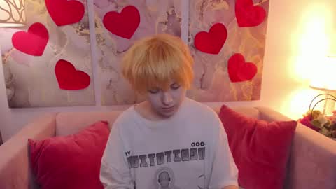 fiamoory online show from February 24, 5:11 am