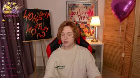 fiamoory online show from March 8, 1:39 am