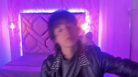   online show from February 13, 12:11 pm