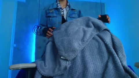   online show from September 25, 11:58 am