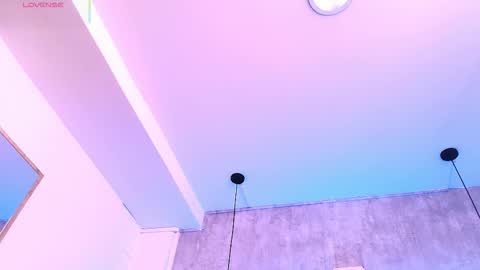   online show from November 23, 12:27 pm