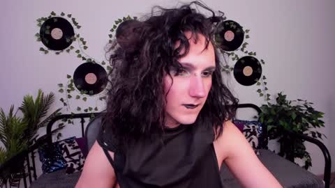 Honey Ill be waiting for you Tue Wed Thu Fri Sat Sun 10am-5pm online show from January 25, 1:52 pm