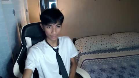 fineboii_rey18 online show from September 24, 2:20 pm