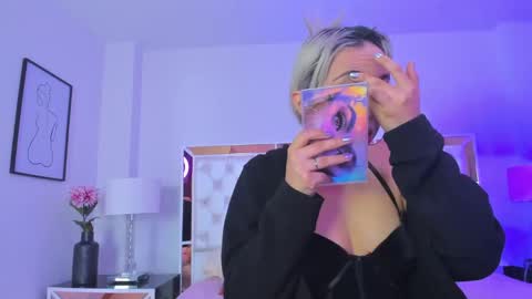 finnky1 online show from February 5, 3:34 am