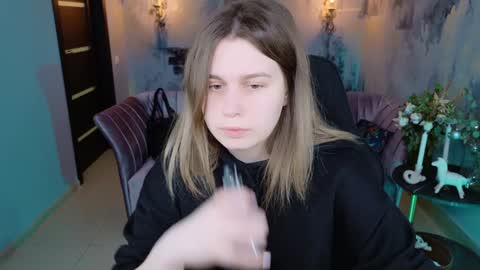 fiora online show from January 16, 12:09 pm