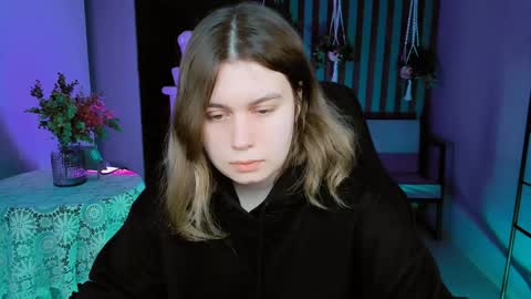 fiora online show from January 25, 5:07 am