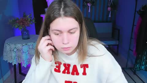 fiora online show from February 8, 8:42 am