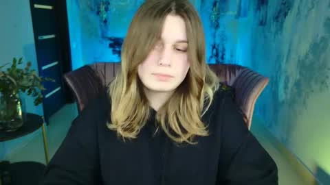 fiora online show from February 27, 1:28 pm