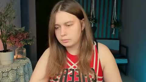 fiora online show from September 30, 1:27 pm