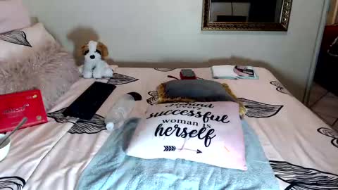 fitblair66_ online show from February 4, 7:00 pm