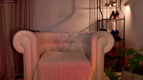 fka Ammy online show from December 4, 6:27 pm