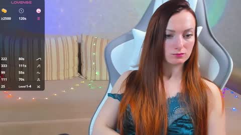 Snapshot of flamystar chatting on February 6, 3:16 am Yana online show from February 6, 3:16 am