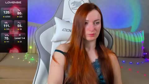 Snapshot of flamystar chatting on October 31, 12:00 am Yana online show from October 31, 12:00 am