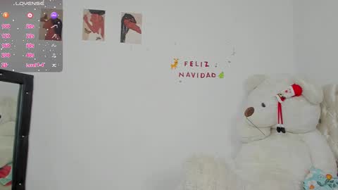 Snapshot of flavia_cruz chatting on December 31, 4:25 pm Flavia online show from December 31, 4:25 pm