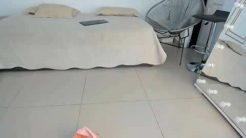 Snapshot of flavia_cruz chatting on October 5, 7:23 pm Flavia online show from October 5, 7:23 pm